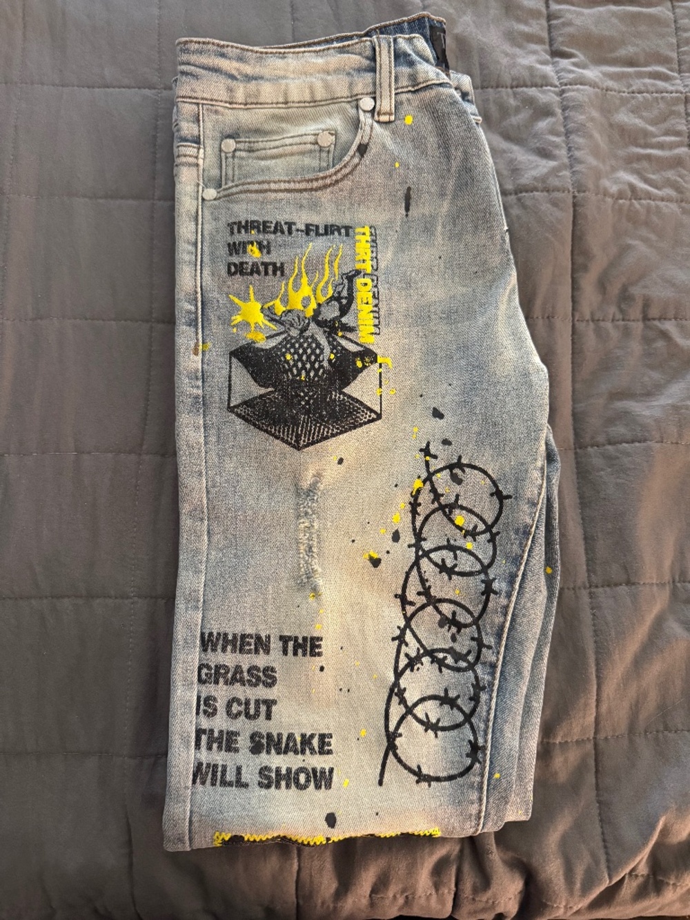 THRT JEANS BRAND NEW SIze 32